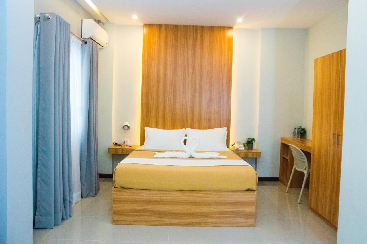 Elti Suites By Bluebookers Angeles Bagian luar foto