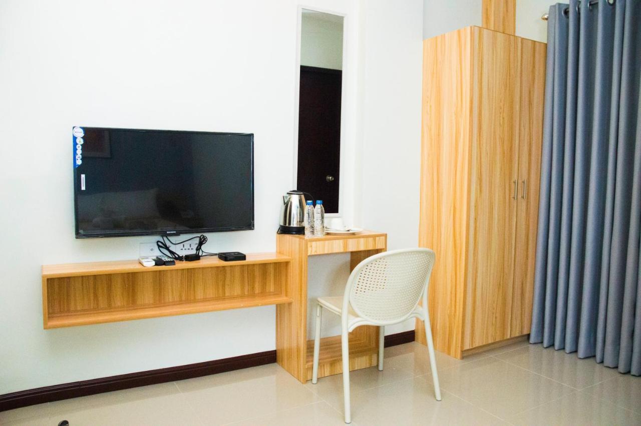 Elti Suites By Bluebookers Angeles Bagian luar foto