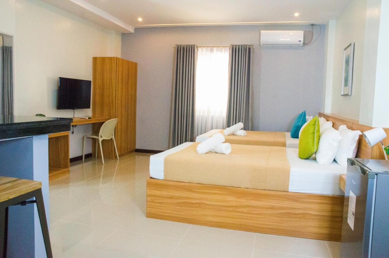 Elti Suites By Bluebookers Angeles Bagian luar foto