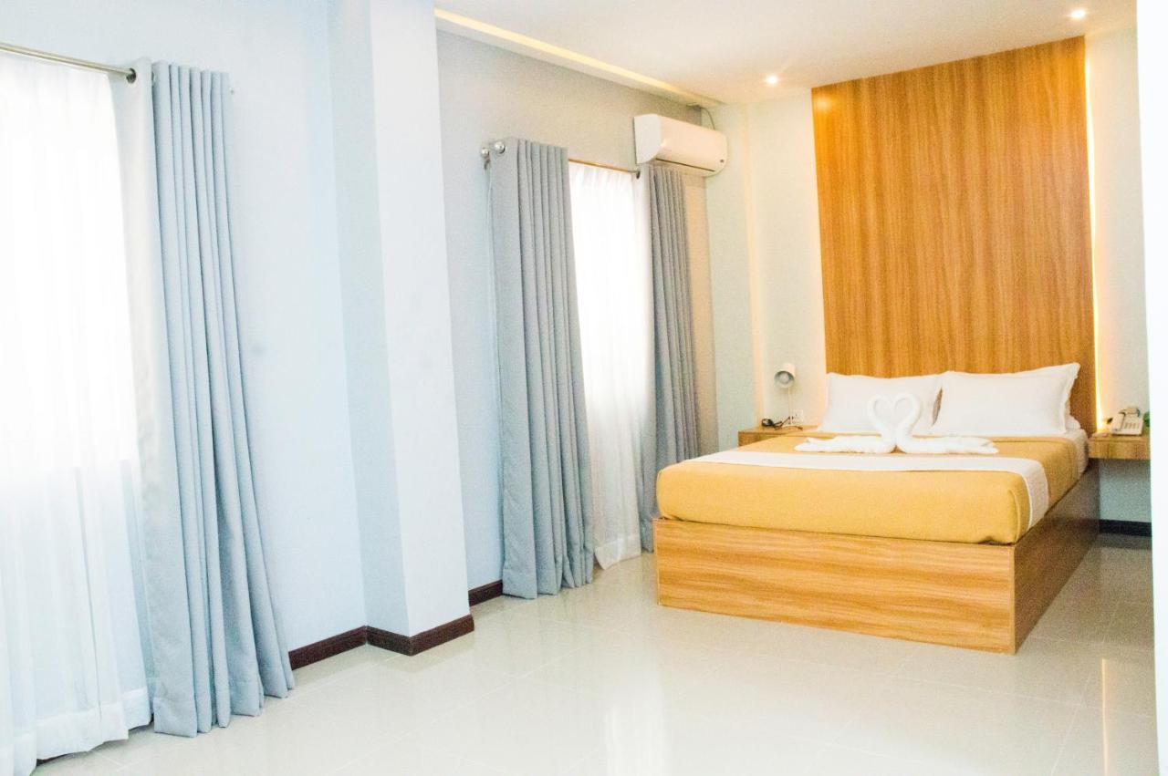 Elti Suites By Bluebookers Angeles Bagian luar foto