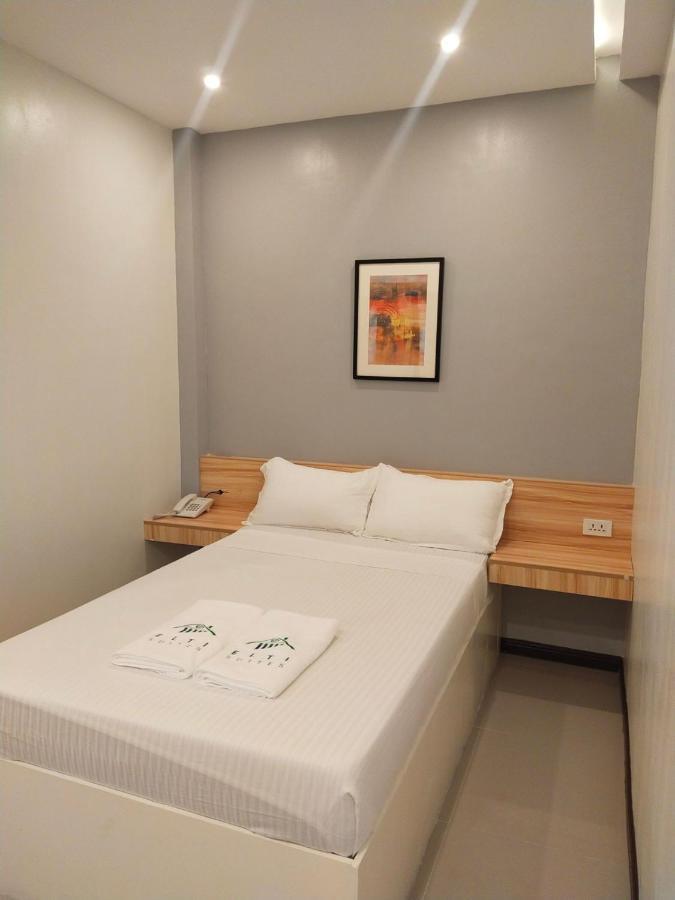Elti Suites By Bluebookers Angeles Bagian luar foto